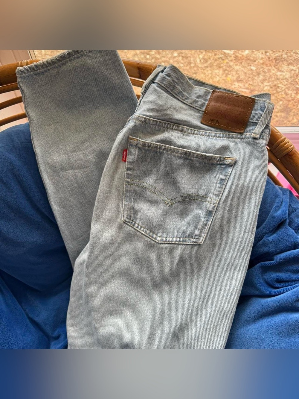 Levi's Light Wash Men's Relaxed Jeans - Pale Blue